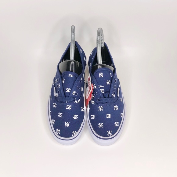 NEW Vans Yankee Authentic low top kids size 3 - Picture 2 of 6